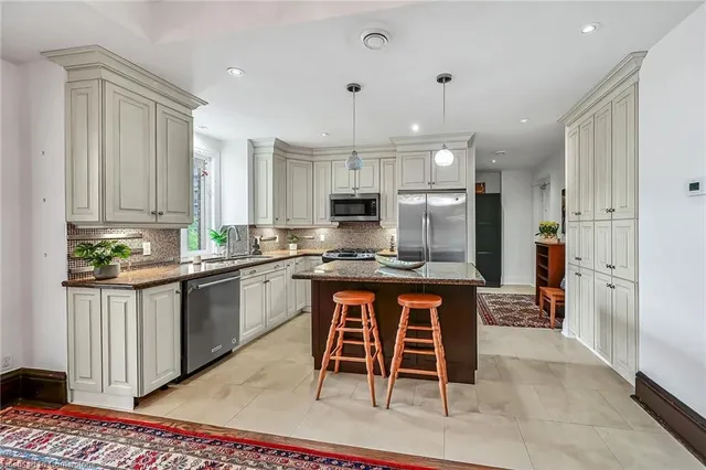 Additional image 7 of 86 Herkimer St Unit PH41