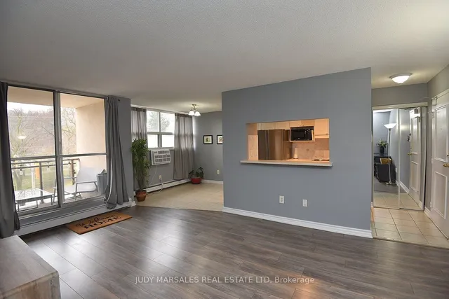 Additional image 8 of 1950 Main St Unit 302