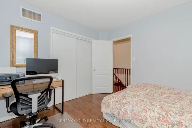 Additional image 26 of 87 Queen Mary Dr