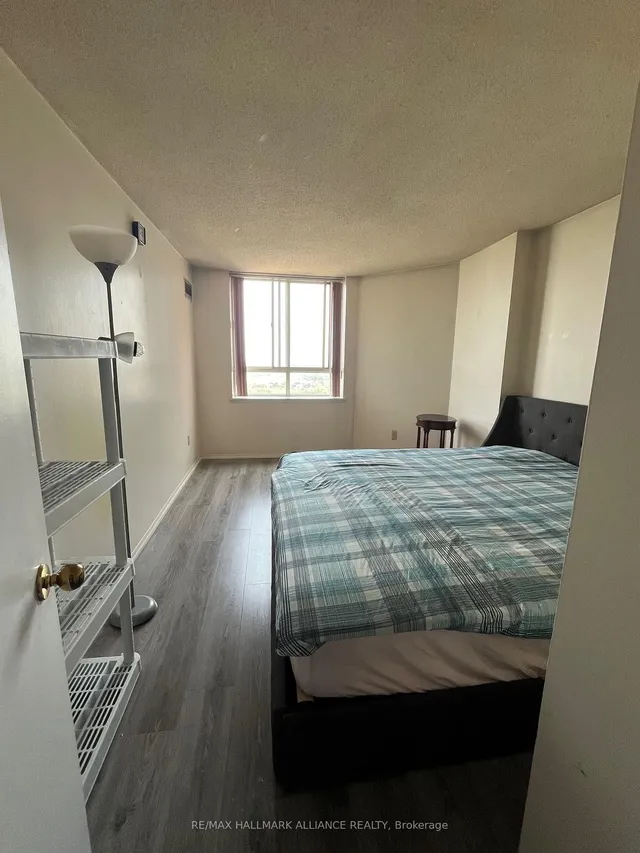 Additional image 10 of 4205 Shipp Dr Unit 2008