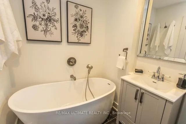 Additional image 18 of 147 Royal York Rd