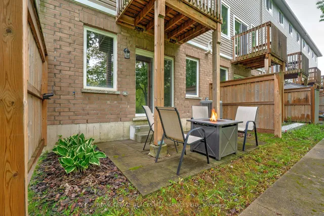 Additional image 36 of 122 Dundas St Unit 17