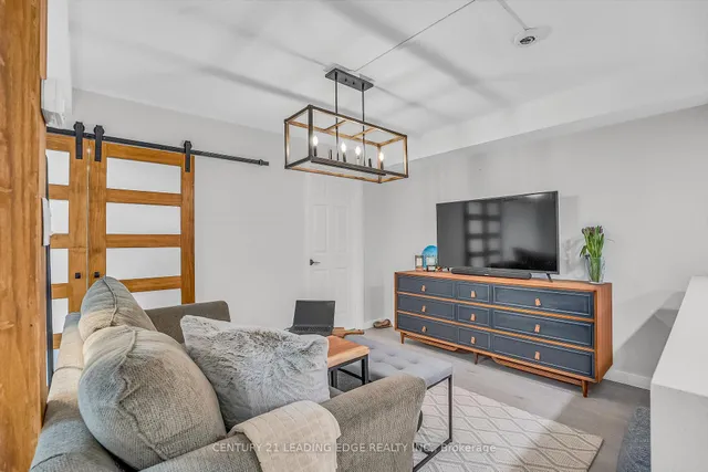 Additional image 6 of 705 King St Unit 805