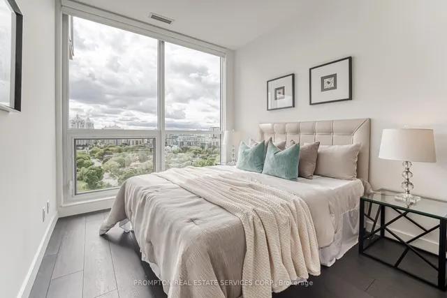 Additional image 20 of 25 Mcmahon Dr Unit PH2106