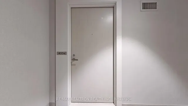 Additional image 8 of 138 Downes St Unit 4008