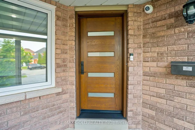 Additional image 4 of 14 Twisted Oak St