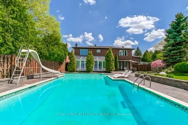 Additional image 35 of 41 Vancho Cres