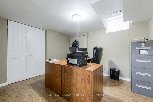 Additional image 41 of 34 Narrow Valley Cres