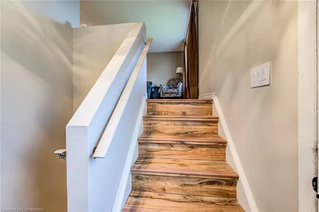 Additional image 7 of 102 Sugar Maple St