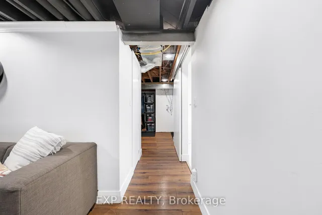 Additional image 30 of 16 Camilla Cres