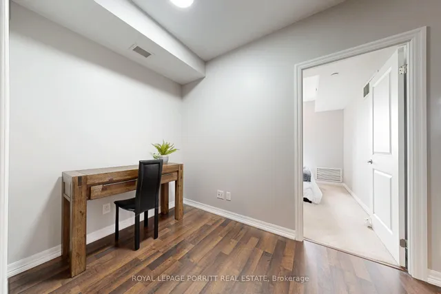 Additional image 16 of 3563 Lake Shore Blvd Unit 404