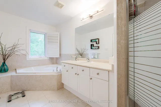 Additional image 26 of 300 Ravineview Way Unit 21