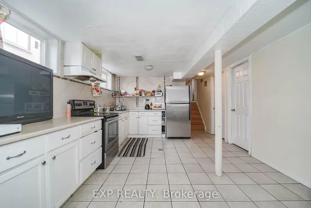 Additional image 32 of 69 Lomar Dr