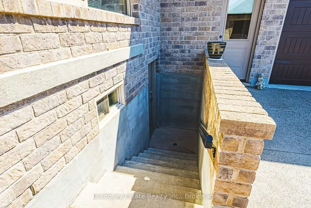 Additional image 39 of 221 Glover Rd