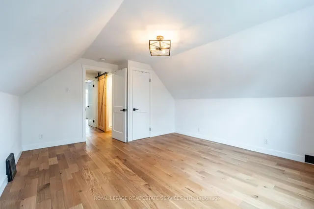 Additional image 31 of 182 Cloverdale Ave