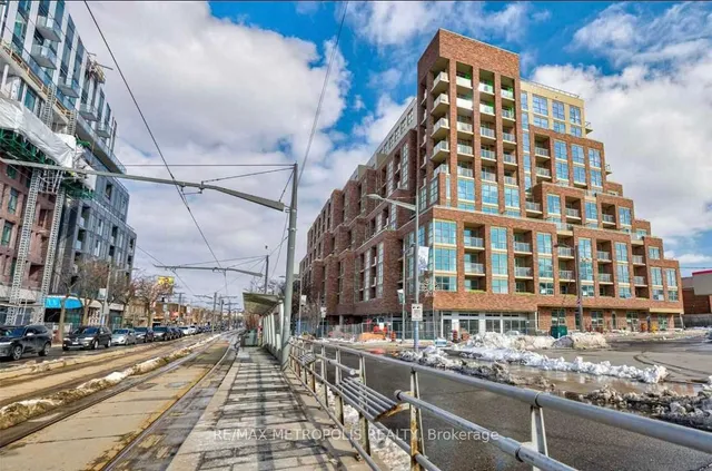 1787 St Clair Ave Unit 325