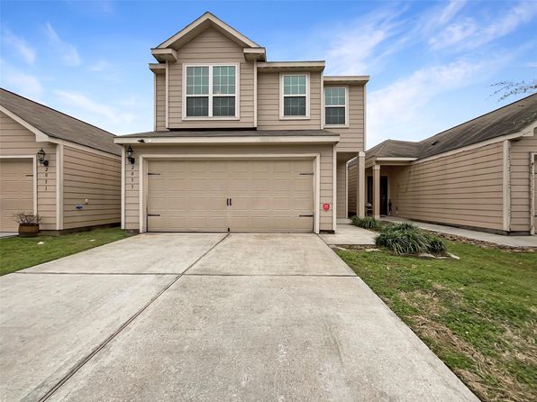 2055 Wilde Elm Dr, Houston, TX 77090