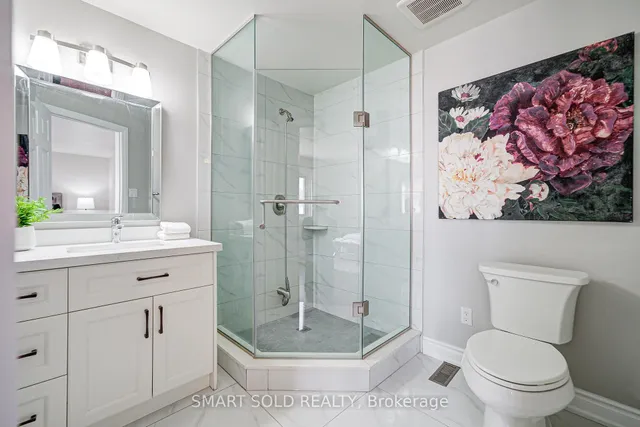 Additional image 31 of 79 Radwell Cres