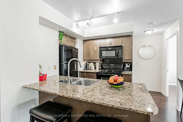 Additional image 10 of 736 Spadina Ave Unit 607