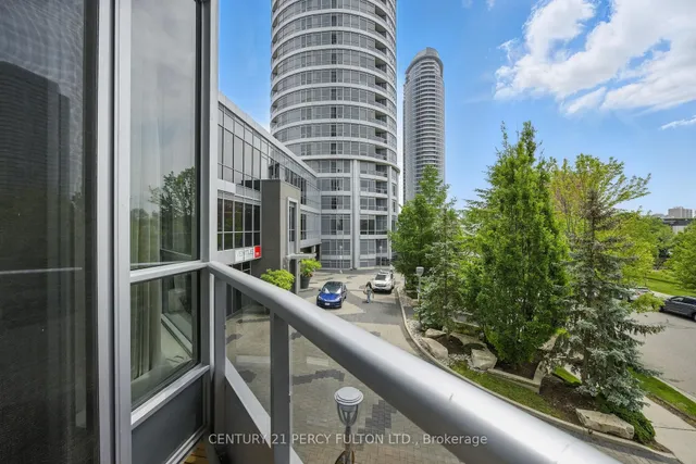 Additional image 19 of 181 Village Green Sq Unit 314