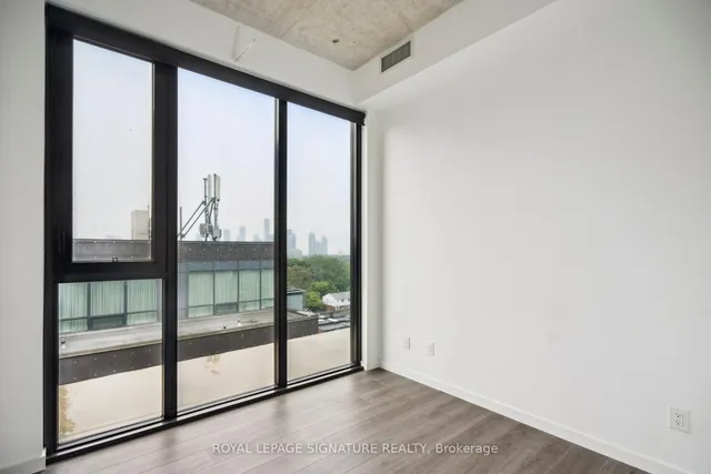 Additional image 5 of 7 Smith Cres Unit 808