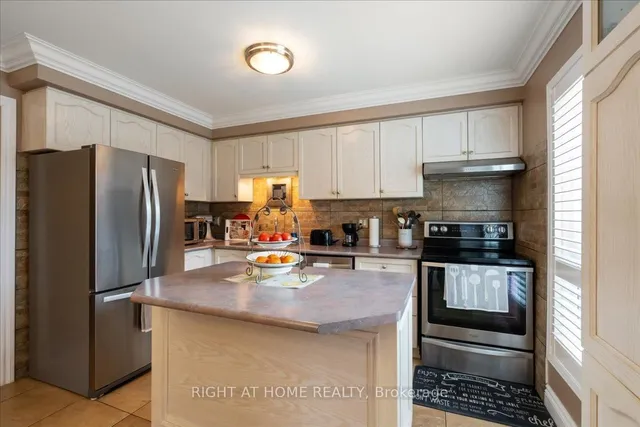 Additional image 7 of 24 Suncrest Dr