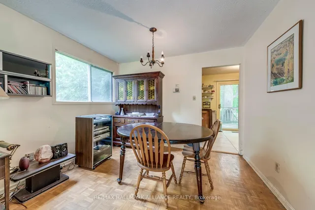 Additional image 14 of 455 Canterbury Cres