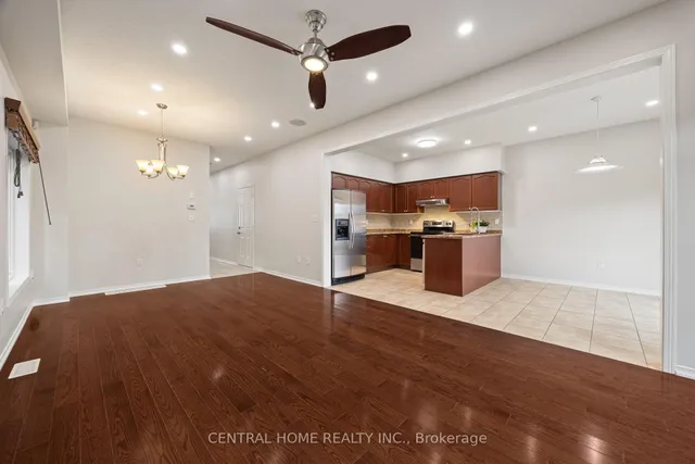 Additional image 8 of 165 Palacebeach Tr