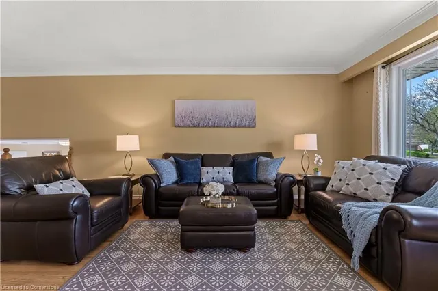 Additional image 8 of 380 Bryant Cres