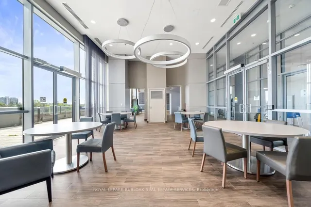 Additional image 36 of 2087 Fairview St Unit 1809