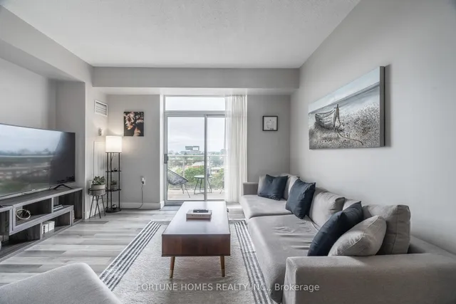 Additional image 5 of 650 Lawrence Ave Unit 816