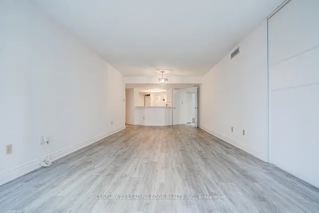 Additional image 14 of 1001 Bay St Unit 514