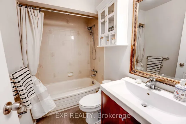 Additional image 31 of 113 Oneida Pl