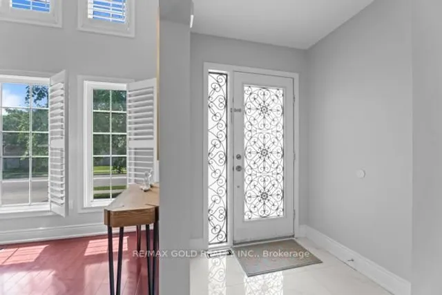 Additional image 15 of 16 Upshall Dr