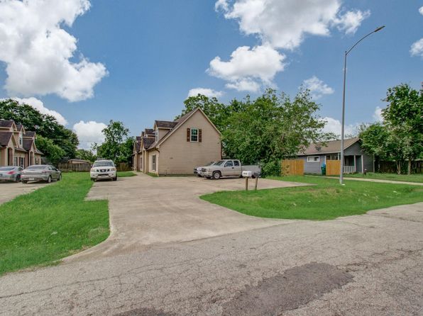 5016 Higgins St, Houston, TX 77033