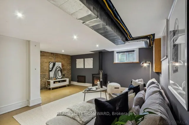 Additional image 43 of 92 Greenwood Ave
