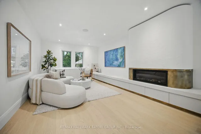 Additional image 4 of 190 Strathallan Blvd