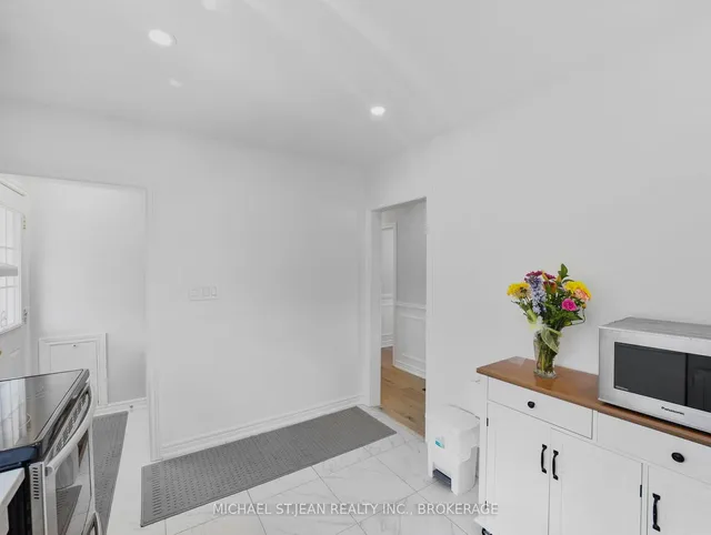 Additional image 18 of 180 East 32nd St