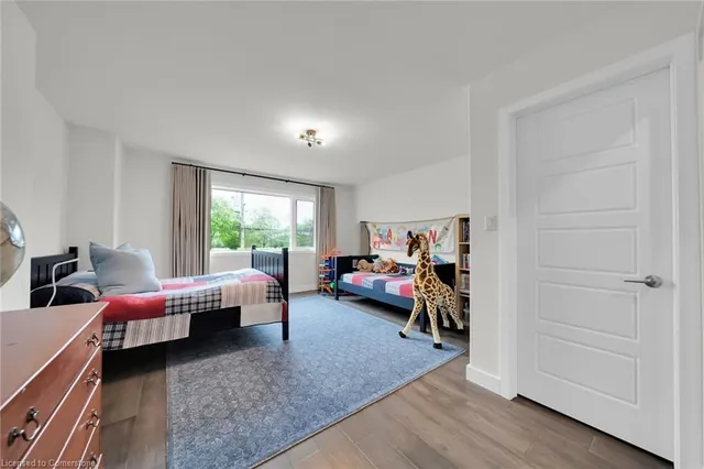 Additional image 31 of 36 Parkside Ave