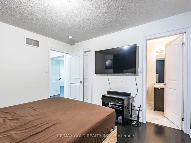 Additional image 26 of 4 Wainwright Dr