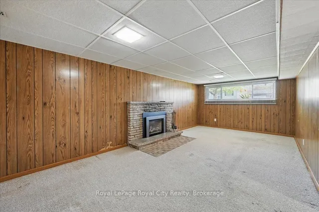 Additional image 32 of 701 Castleguard Cres