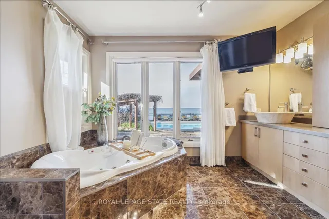 Additional image 28 of 7 Lakegate Dr