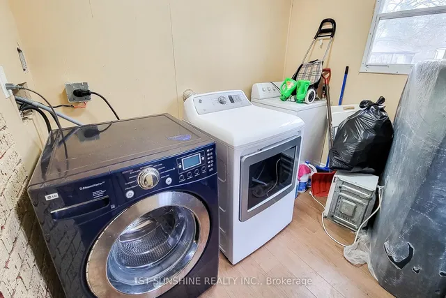 Additional image 29 of 63 Paisley Ave