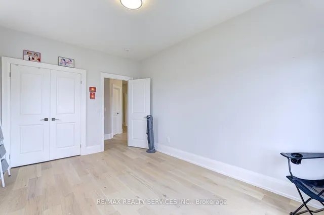 Additional image 31 of 25 Hibiscus Crt