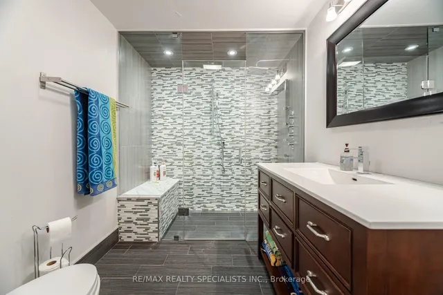 Additional image 33 of 8 Strath Humber Crt