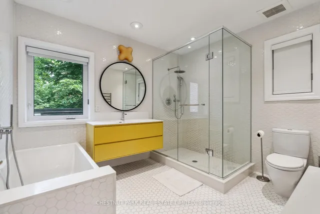 Additional image 18 of 110 Farnham Ave