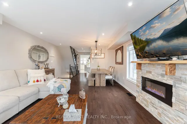 Additional image 11 of 70 Hogan Manor Dr