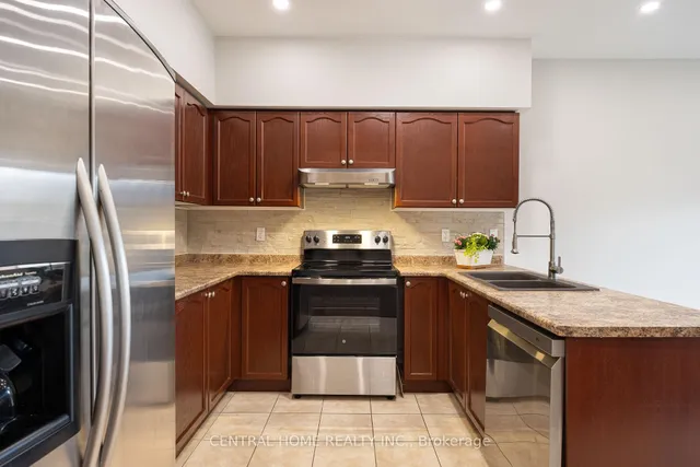 Additional image 12 of 165 Palacebeach Tr