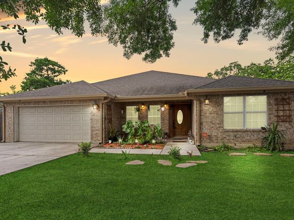 631 Apache St, Houston, TX 77022