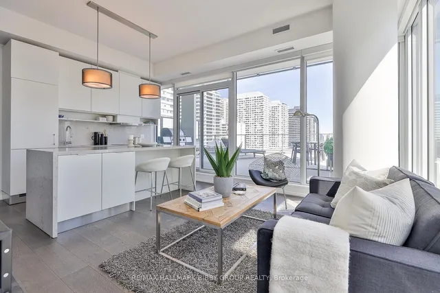 5 Soudan Ave Unit 1004